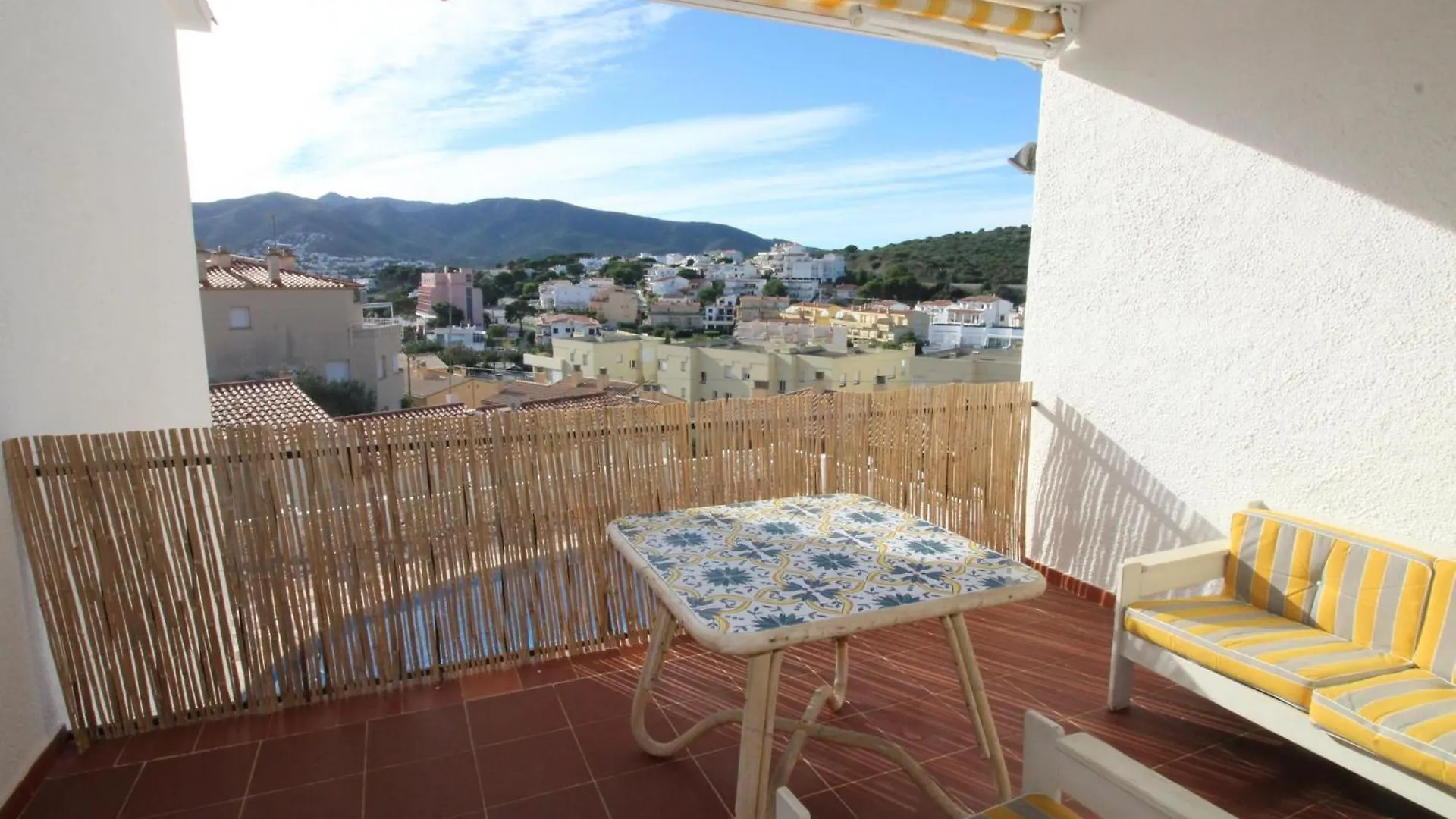 Cabioni - Casa Adosada Con Piscina Comunitaria, Cerca De La Playa De Grifeu. - Es-228-39 Llanca Holiday home